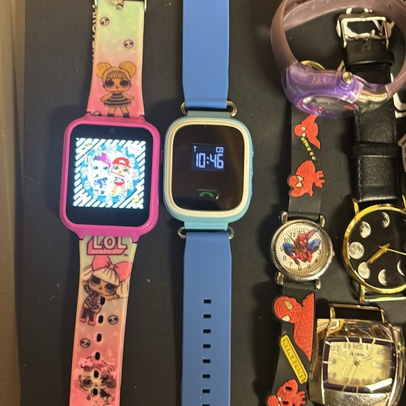 Mixed Brand Children’s Lot of Watches - Analog , Digital and Canera watches - Picture 2 of 4